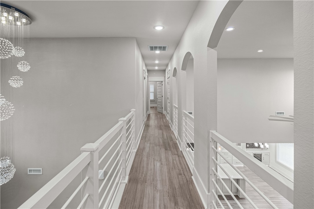 Oak Tree - Residential