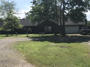 Custom-built 3 bedroom 2 bath home with 2-car garage on 9.17 acres in the middle of the Hunt Community right on Hwy #164. Built by GeraldMedlock Builders. Super-nice custom cabinets, dyed brick mortar, and many extras. Westside Schools. Just 45 minutes from Ft Smith & 15 minutesfrom Clarksville.
