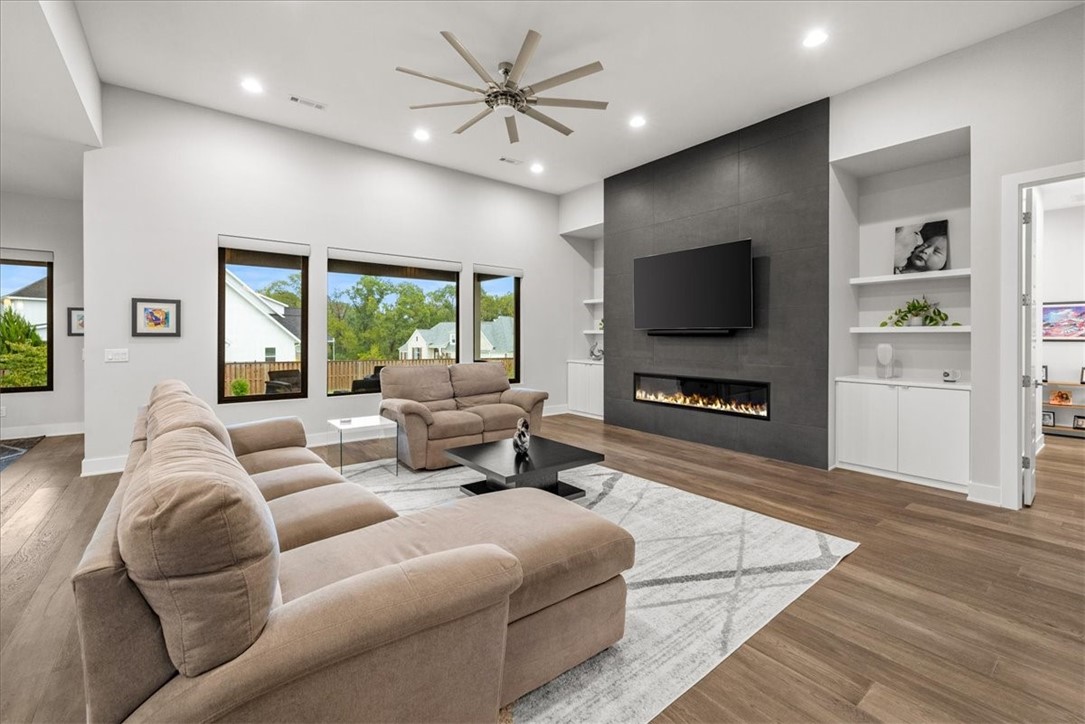 Scissortail - Residential