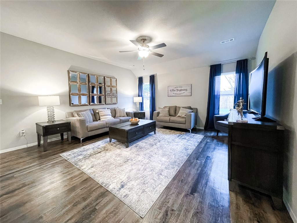 WALNUT HILL SUB PH V-PEA RIDGE - Residential