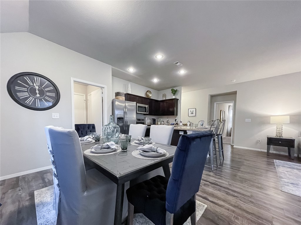 WALNUT HILL SUB PH V-PEA RIDGE - Residential