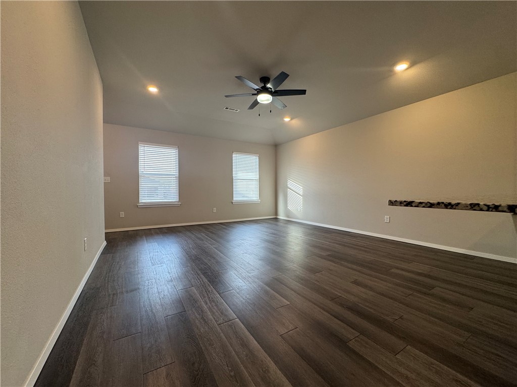 Willow Creek Ph 1 Rogers - Residential Lease