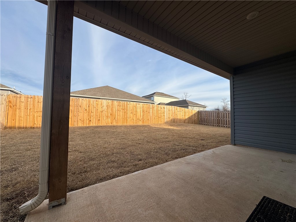 Willow Creek Ph 1 Rogers - Residential Lease