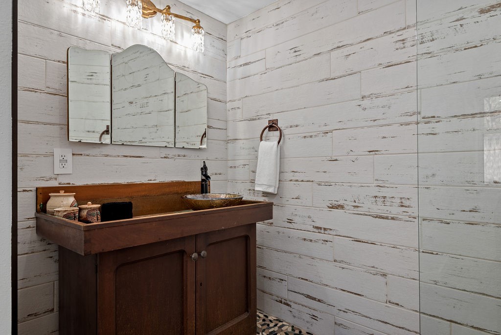 Seratts 1st Add Rurban - Residential