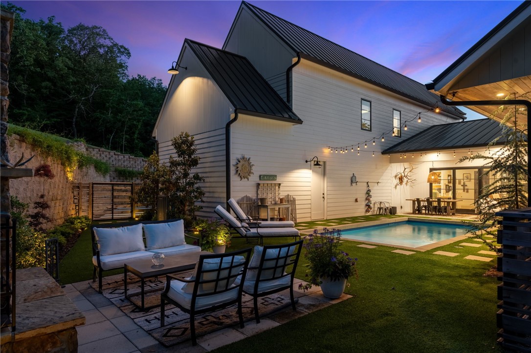 Oak Hollow - Residential