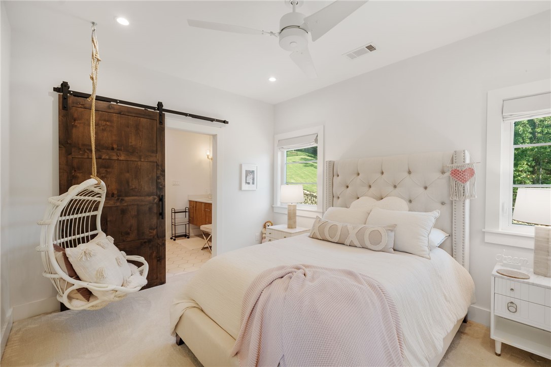 Oak Hollow - Residential