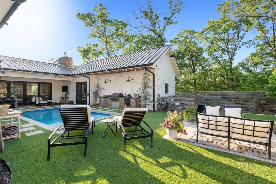 Oak Hollow - Residential