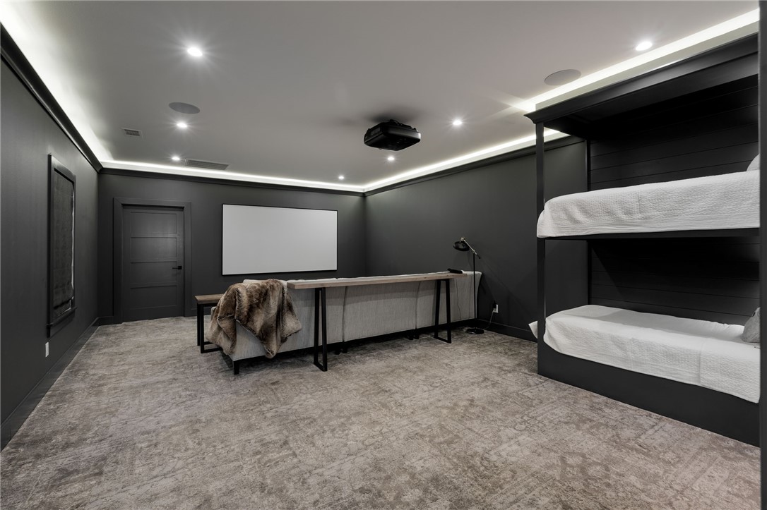 Oak Hollow - Residential