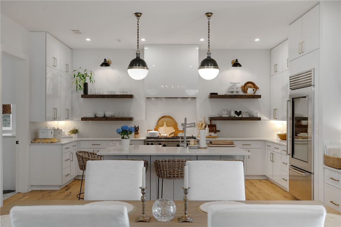 Oak Hollow - Residential