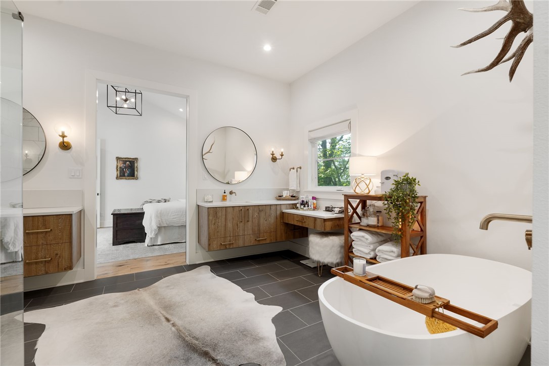 Oak Hollow - Residential