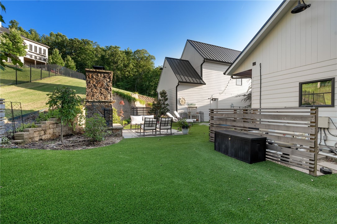 Oak Hollow - Residential