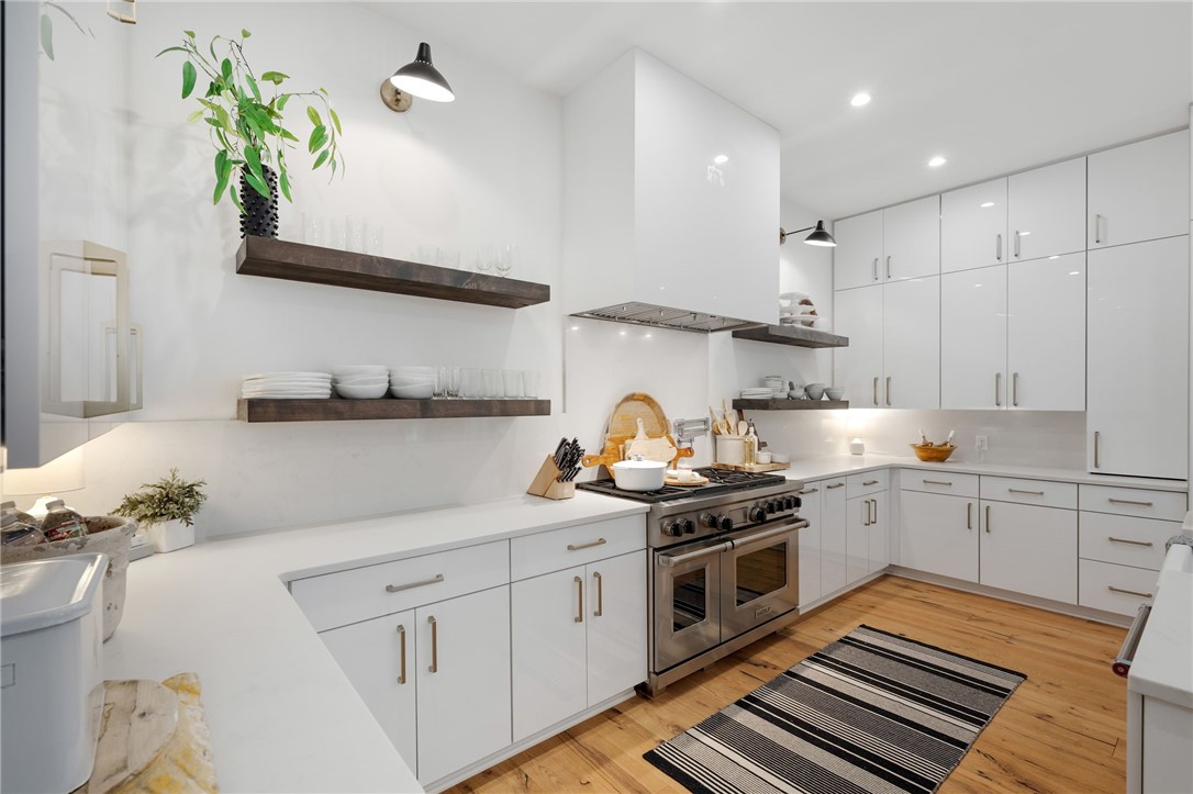 Oak Hollow - Residential