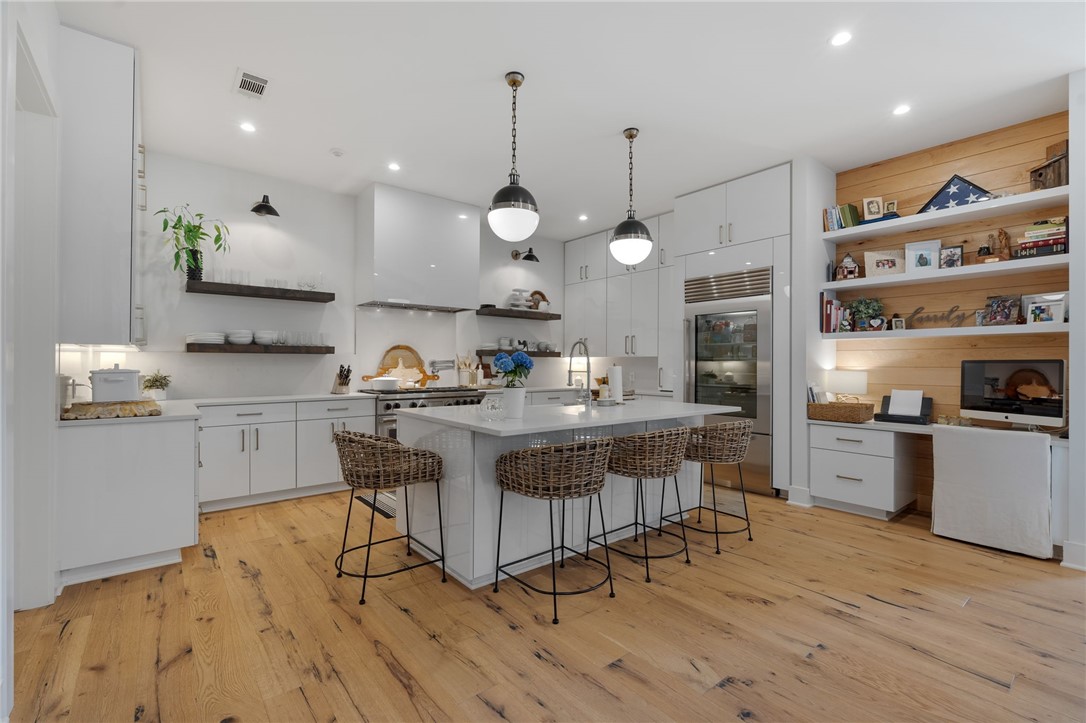 Oak Hollow - Residential