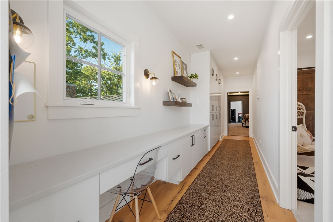 Oak Hollow - Residential