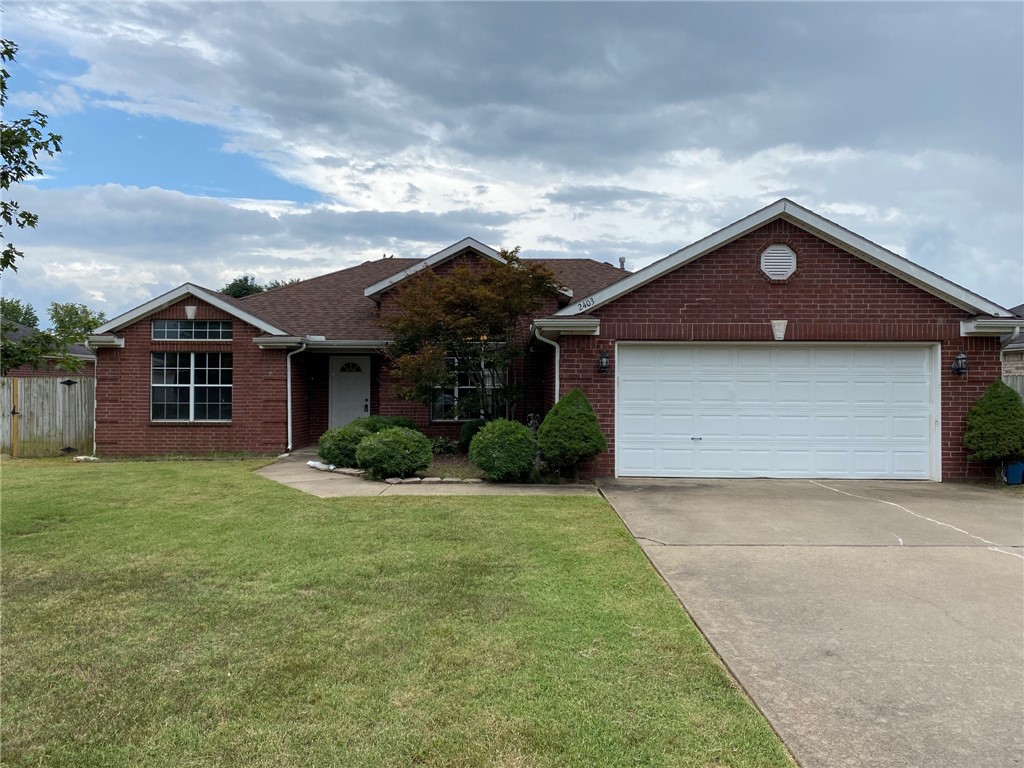 All brick 3 bed, 2 bath home in Windwood Subdivision. Just minutes from downtown, Crystal Bridges, trails, parks, and schools. This home features a spacious layout, modern finishes, and a private backyardāperfect for relaxing or entertaining. Easy access to shopping and dining. One pet allowed, 30 lb weight limit. **$250 non-refundable pet fee.**