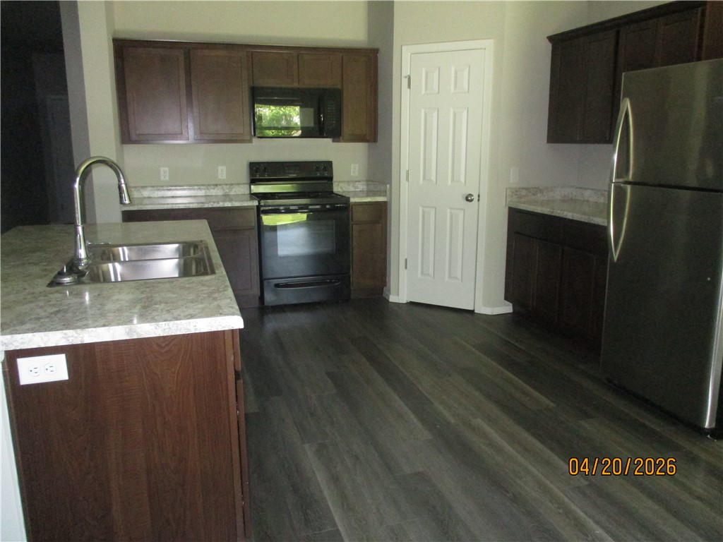 SOMERSET SUB PH I-SILOAM SPRINGS - Residential Lease