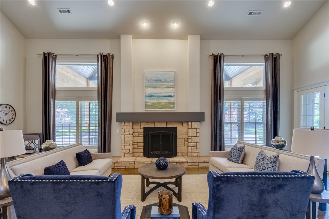 Pinnacle Sub Ph 1, The Rogers - Residential