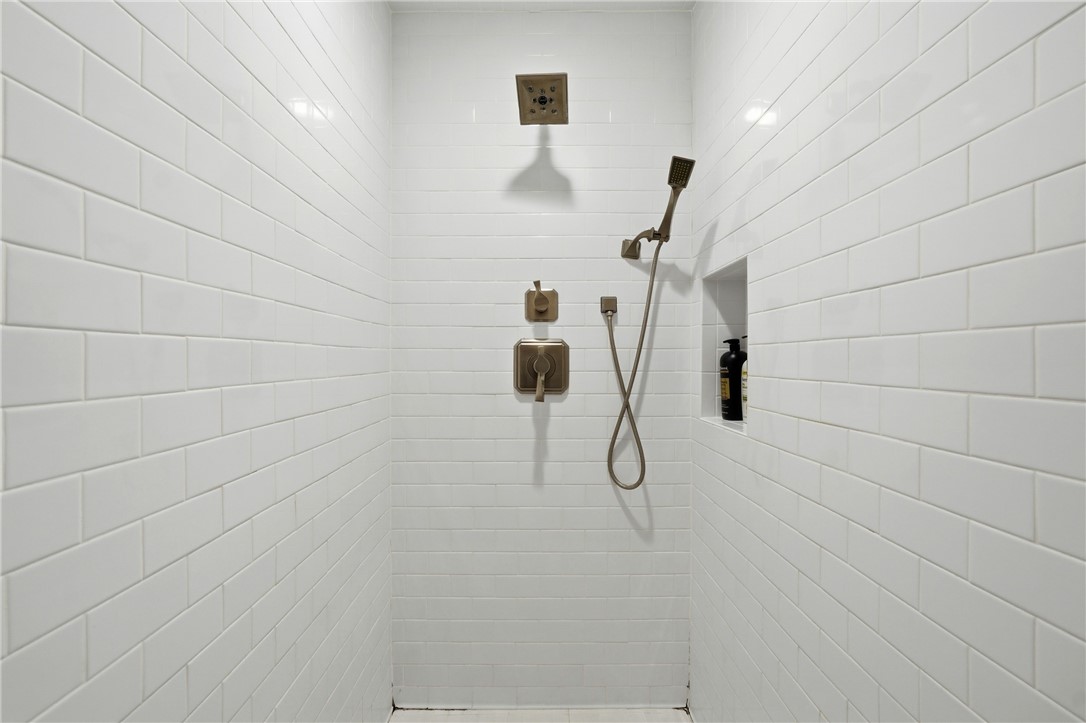 Dutchmans 5Th Add-Rurban - Residential Lease