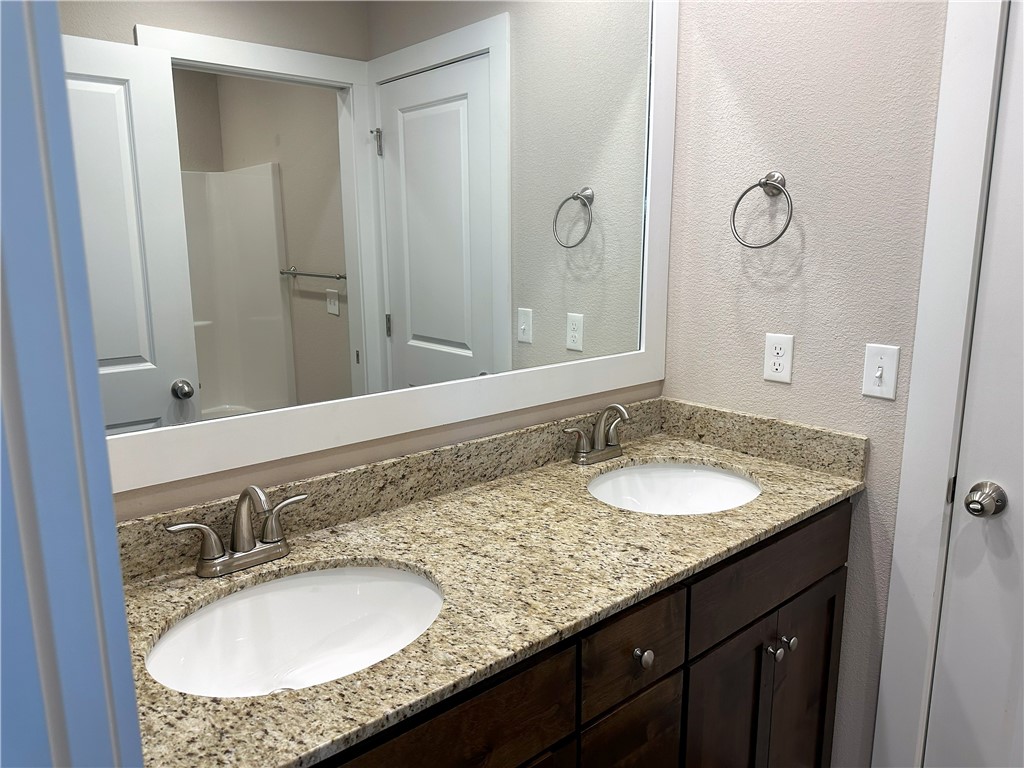 The Forest Hills Villas - Residential