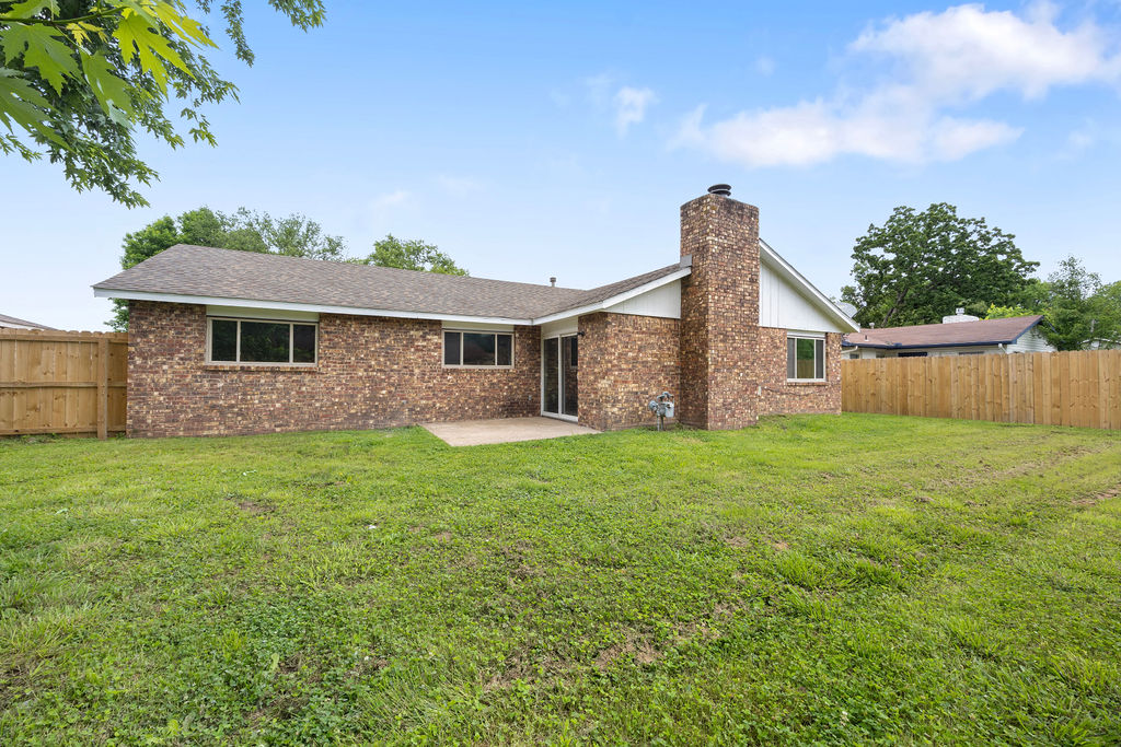 Rolling Oaks Sub Unit 2 Rogers - Residential