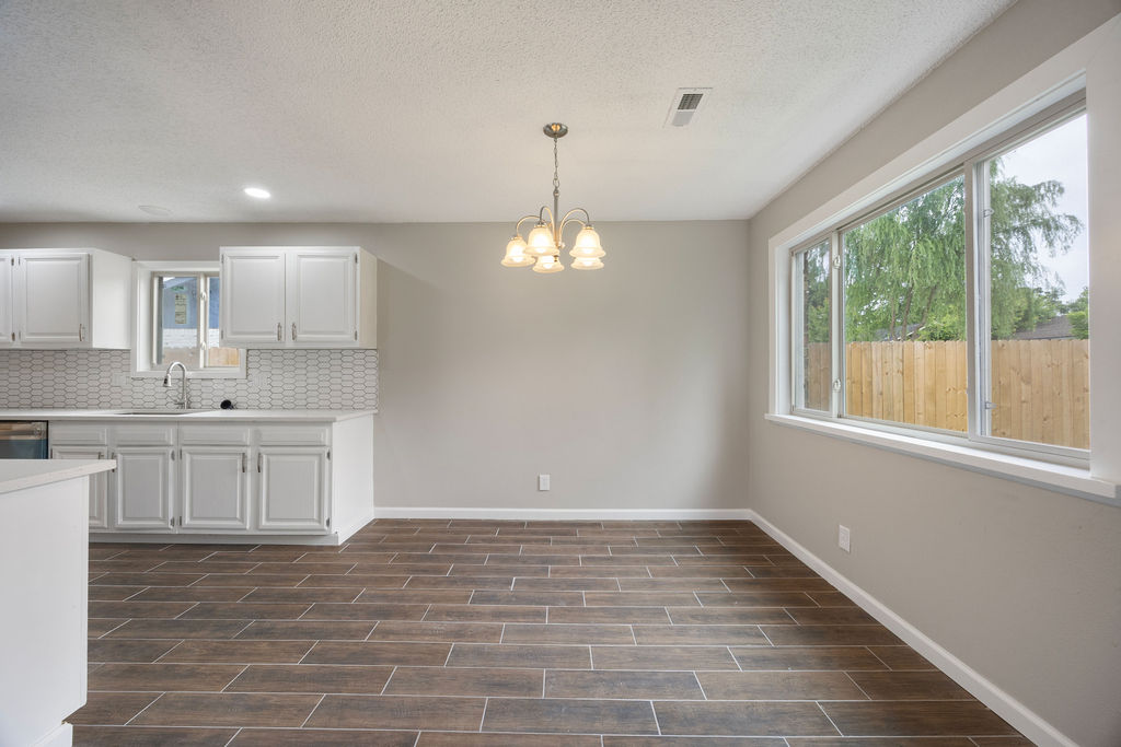 Rolling Oaks Sub Unit 2 Rogers - Residential