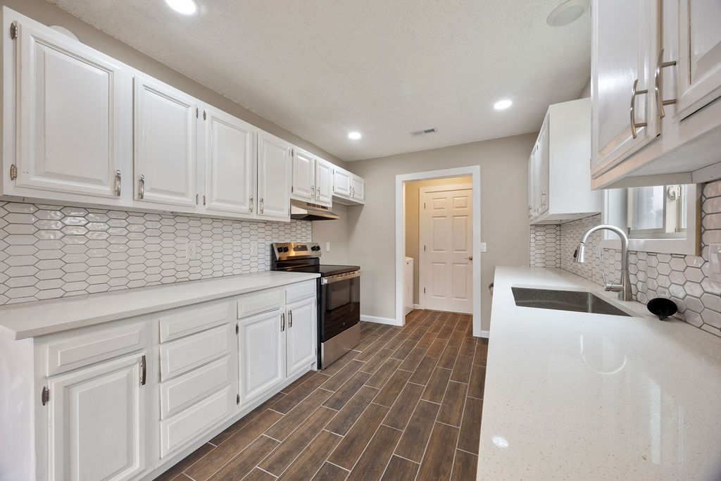 Rolling Oaks Sub Unit 2 Rogers - Residential