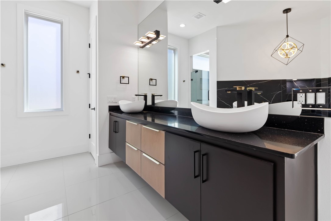LINCOLN & RICE ADD-BENTONVILLE - Residential