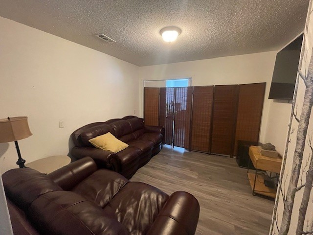 23-18-30-SPRINGDALE - Residential