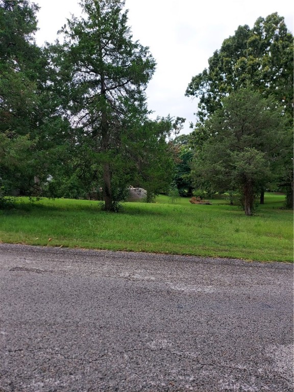 Large Lot in Established neighborhood ready for your Dream Home.