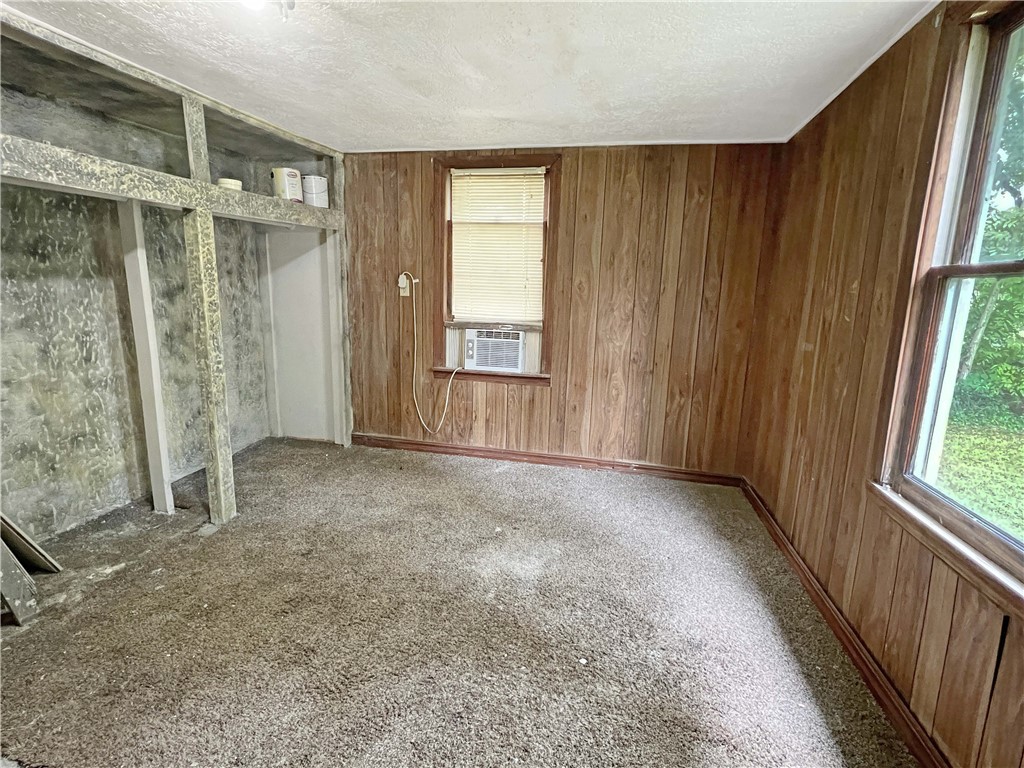16-18-33-GENTRY - Residential