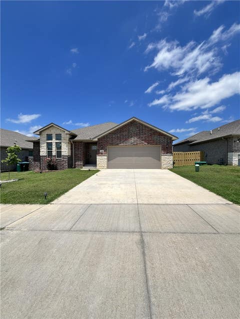 Photo of 2060 Periwinkle Place, Centerton, AR 72719 (MLS # 1352719)