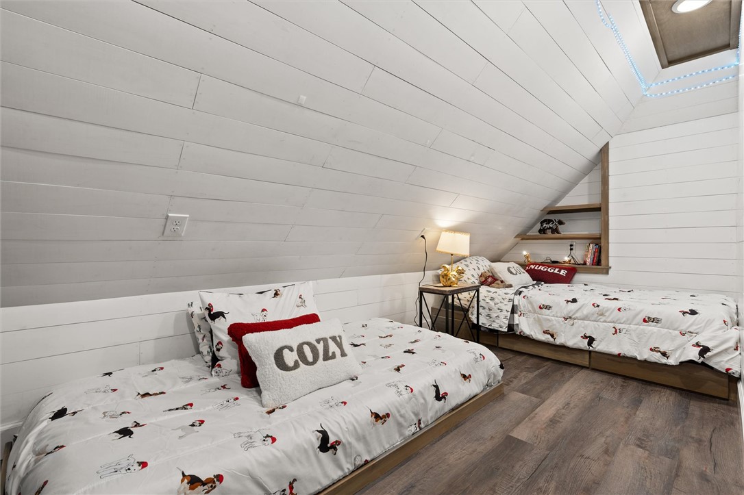 Thornbury Sub Ph Iii Springdale - Residential