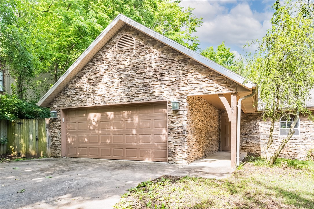 Welcome To Your Next Home! Nice Duplex In Great Location Off Of Crossover And Township And Close To Parks, Shopping And More! Primary Suite Plus 2 Guest Beds. Wide Open Living Room With Fireplace. Granite Counters; Wood Look Tile Throughout - NO Carpet. 2 Car Garage. Background And Credit Check Required.