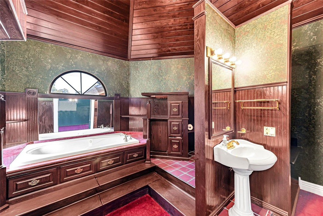 Clear Creek - Residential