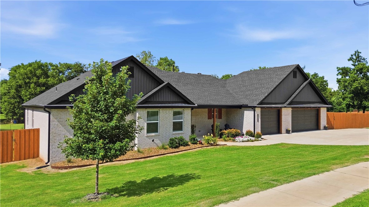 1045 W Garland Street - Photo 2