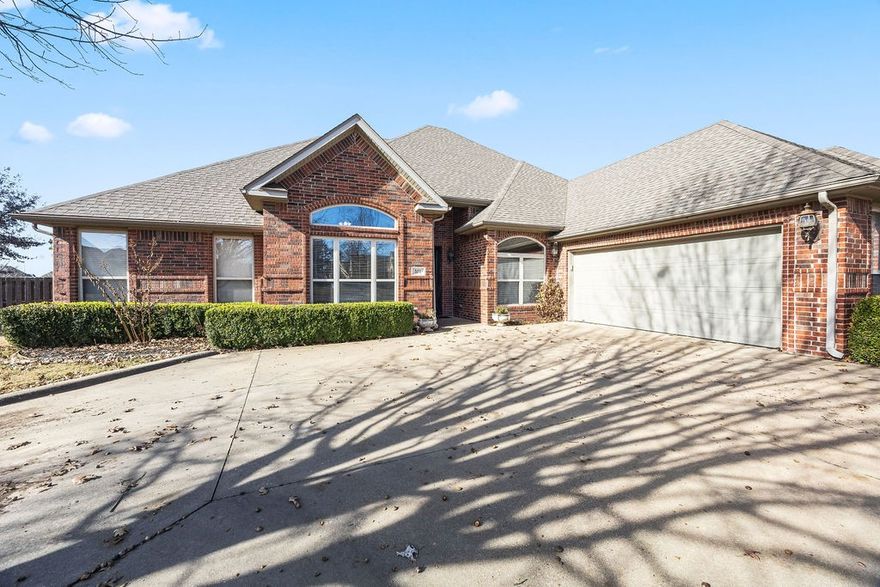 Fantastic one-level home in West Fayetteville with great functionality! This home is move-in ready, located conveniently close to Wedington and Rupple for easy commuting. It features a large primary bedroom suite, plus two additional bedrooms with a Jack and Jill bathroom. This home also has a spacious office, two living areas, a half bath for guests, a formal dining room, and separate laundry room. The kitchen is centrally located in this well-designed open layout and includes an island and pantry in the kitchen. The flagstone patio and firepit overlook the fenced and landscaped yard. 

Great schools, shopping and restaurants are just minutes away from this beautiful home in a lovely, well-established neighborhood!