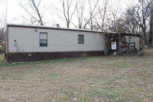 Great investment property that already has a tenant. This 2 bedroom 2 bath manufactured home on a secluded lot could make a great investment or home. All numbers per tax records.