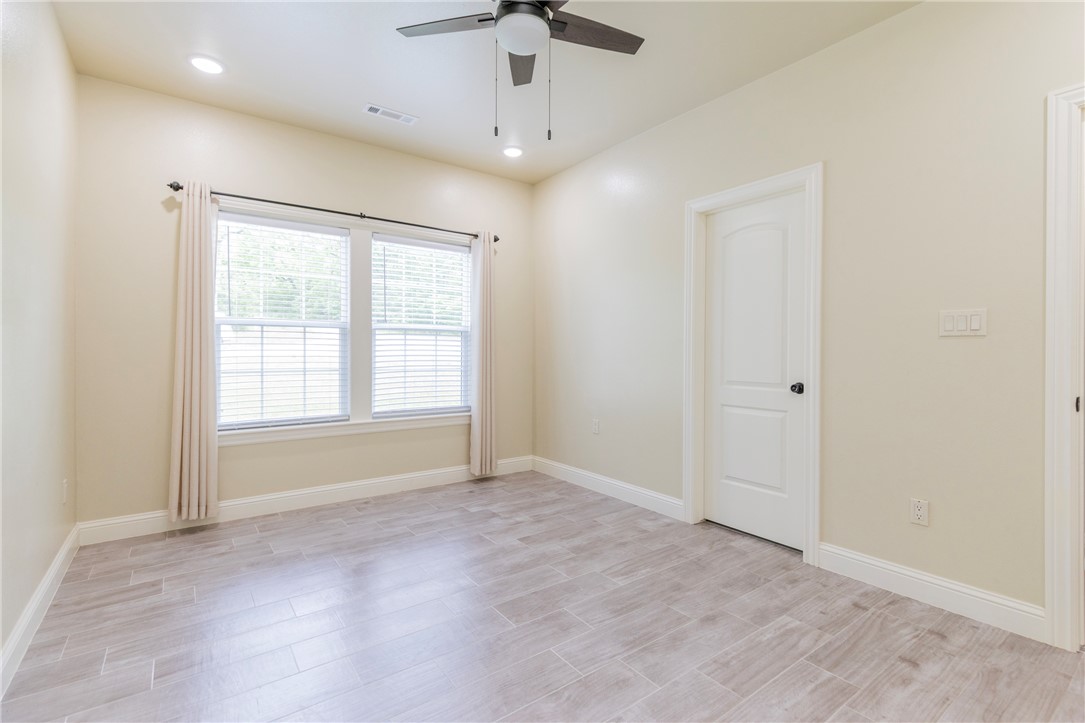 Unit 10 Holiday Island - Residential