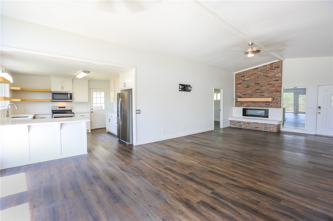 Avondale Sub 1 Bvv - Residential Lease