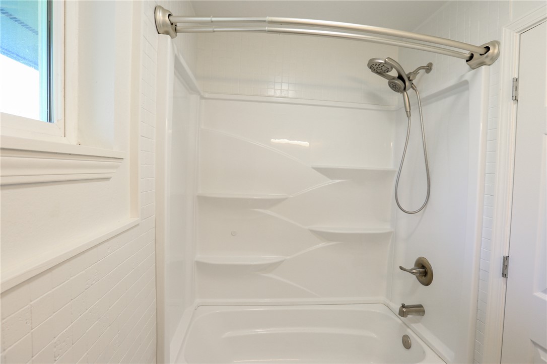 Avondale Sub 1 Bvv - Residential Lease