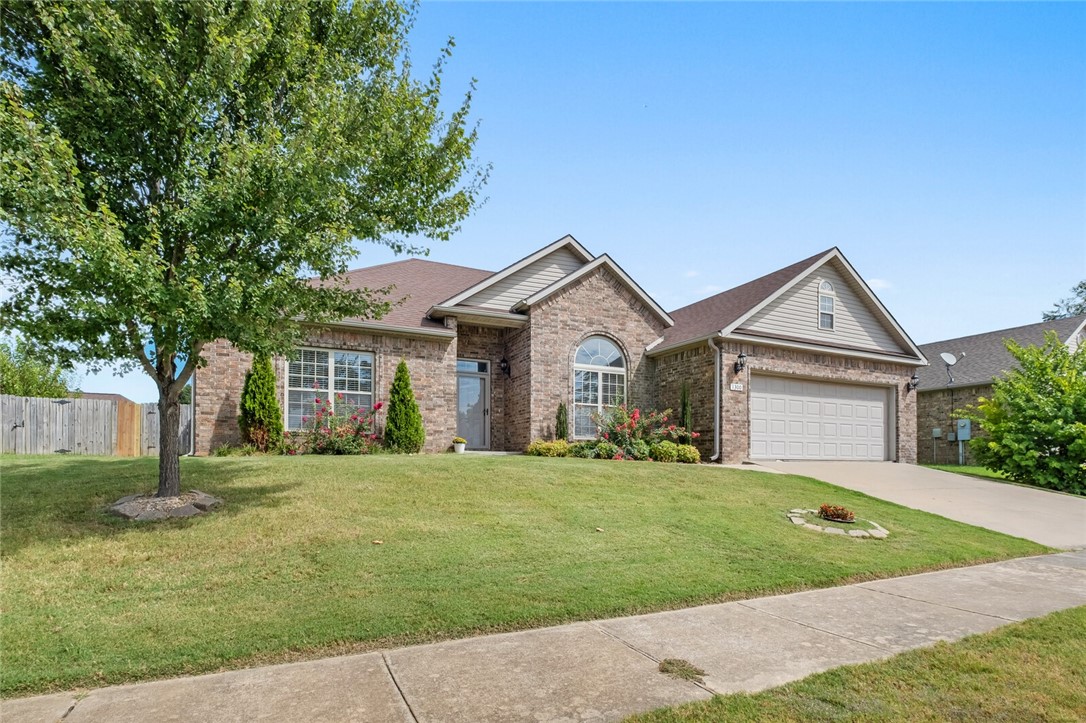 1300 SW Willow Bend Avenue