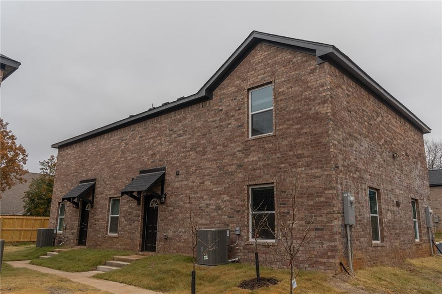 Welcome to this charming new 1 Bedroom 1 Bath town home located in Fayetteville just a stone's throw away from the U of A! This cozy town home features a spacious bedroom and full bathroom. Approved pets permitted with a $500.00 non-refundable pet fee plus monthly pet rent of $25/pet. Breed restrictions do apply. Enjoy the convenience of being close to campus while still having your own private space to relax and unwind. Don't miss out on this fantastic opportunity to live in a prime location in Fayetteville!