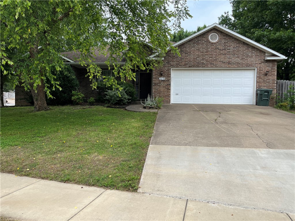 Available now! Wonderful 3 bedroom/2 bath home in a conveniently located in well established neighborhood. Wood floors, gas log fireplace. Eat in kitchen and formal dining area as well. Close to trails and shopping. Covered back porch with ceiling fan is private and would be great for entertaining.
