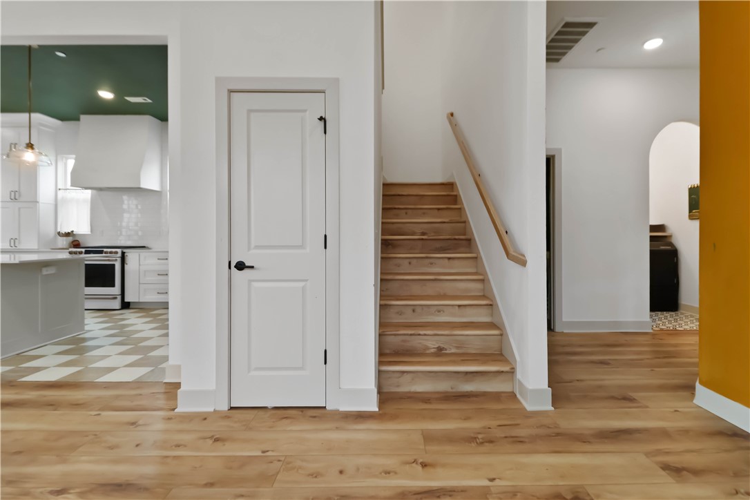 Bellview Place Rogers - Residential