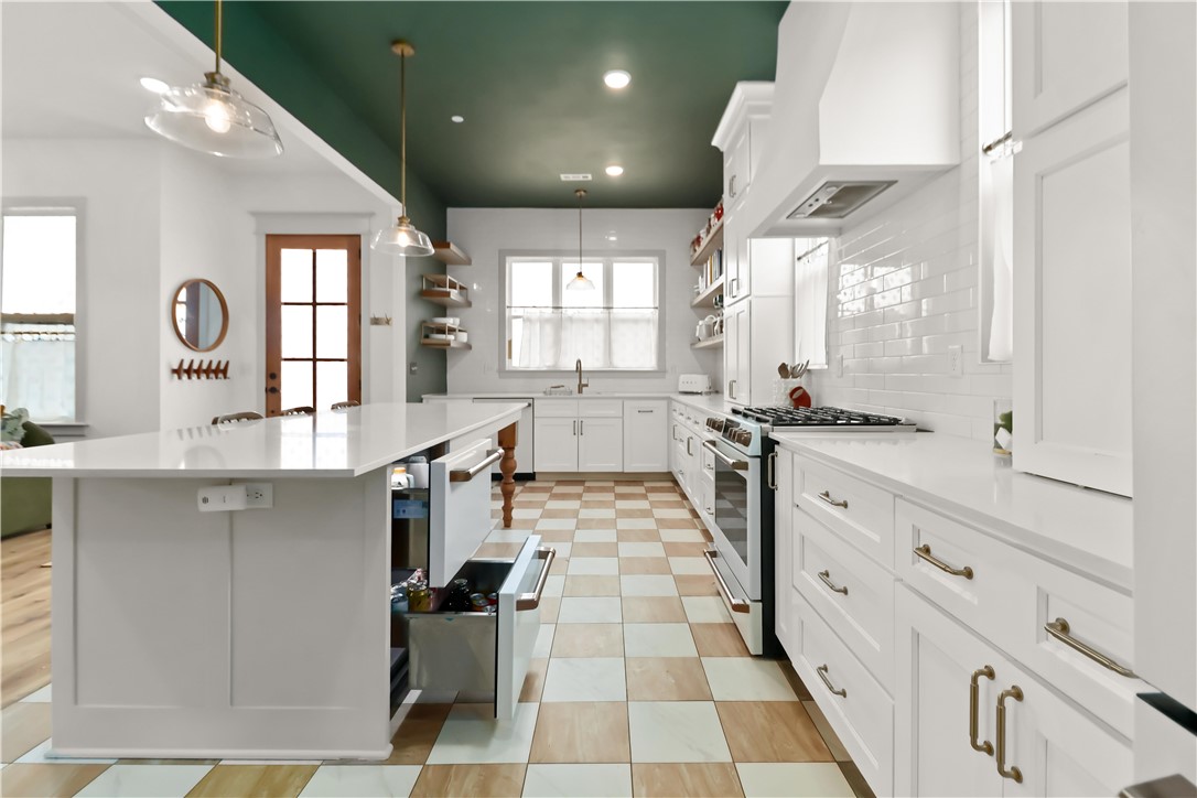 Bellview Place Rogers - Residential