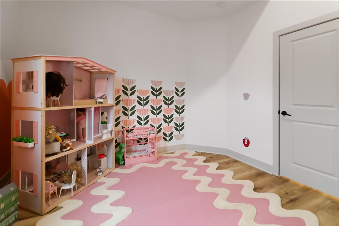 Bellview Place Rogers - Residential