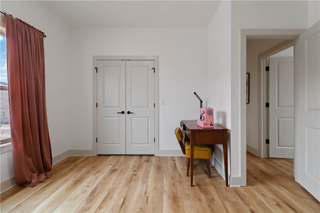 Bellview Place Rogers - Residential