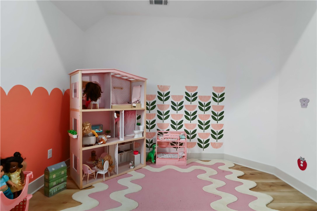 Bellview Place Rogers - Residential