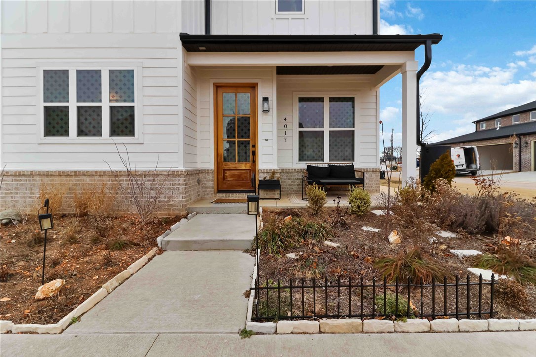 Bellview Place Rogers - Residential