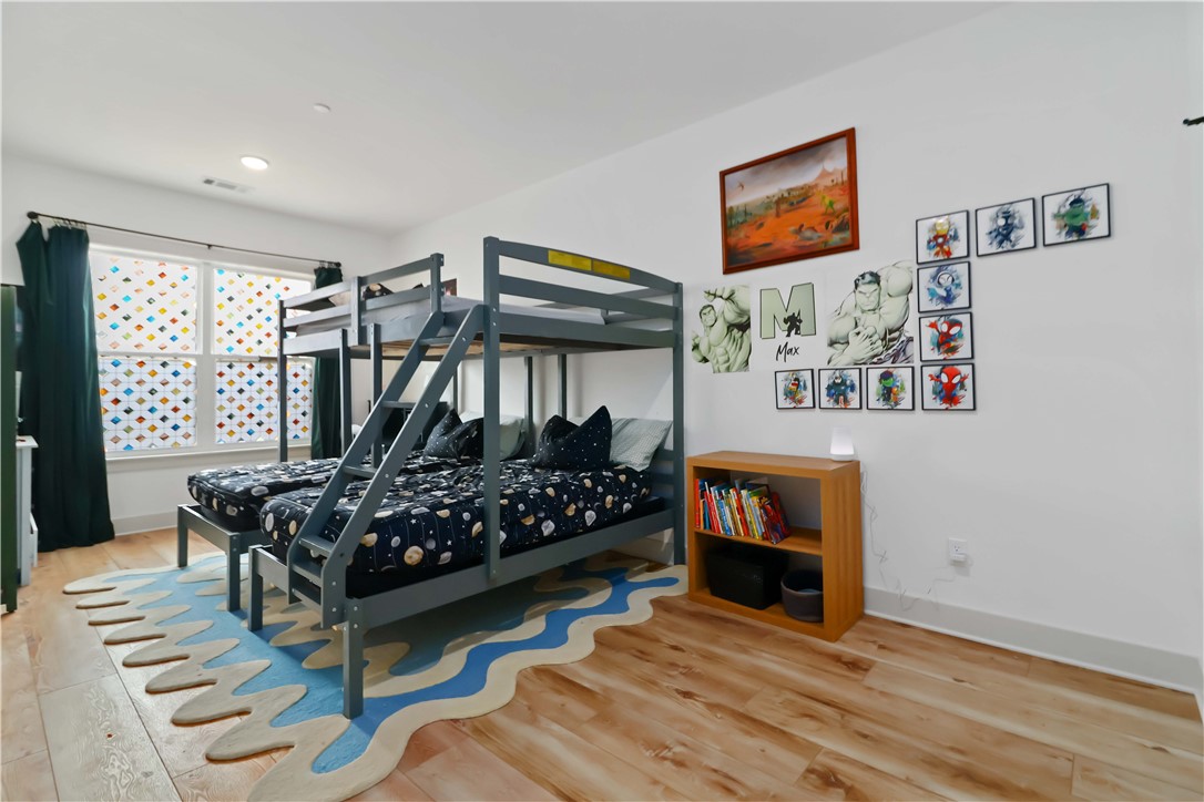 Bellview Place Rogers - Residential